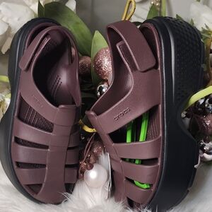 Crocs Stomp Fisherman Sandal Mocha Women's size9 New